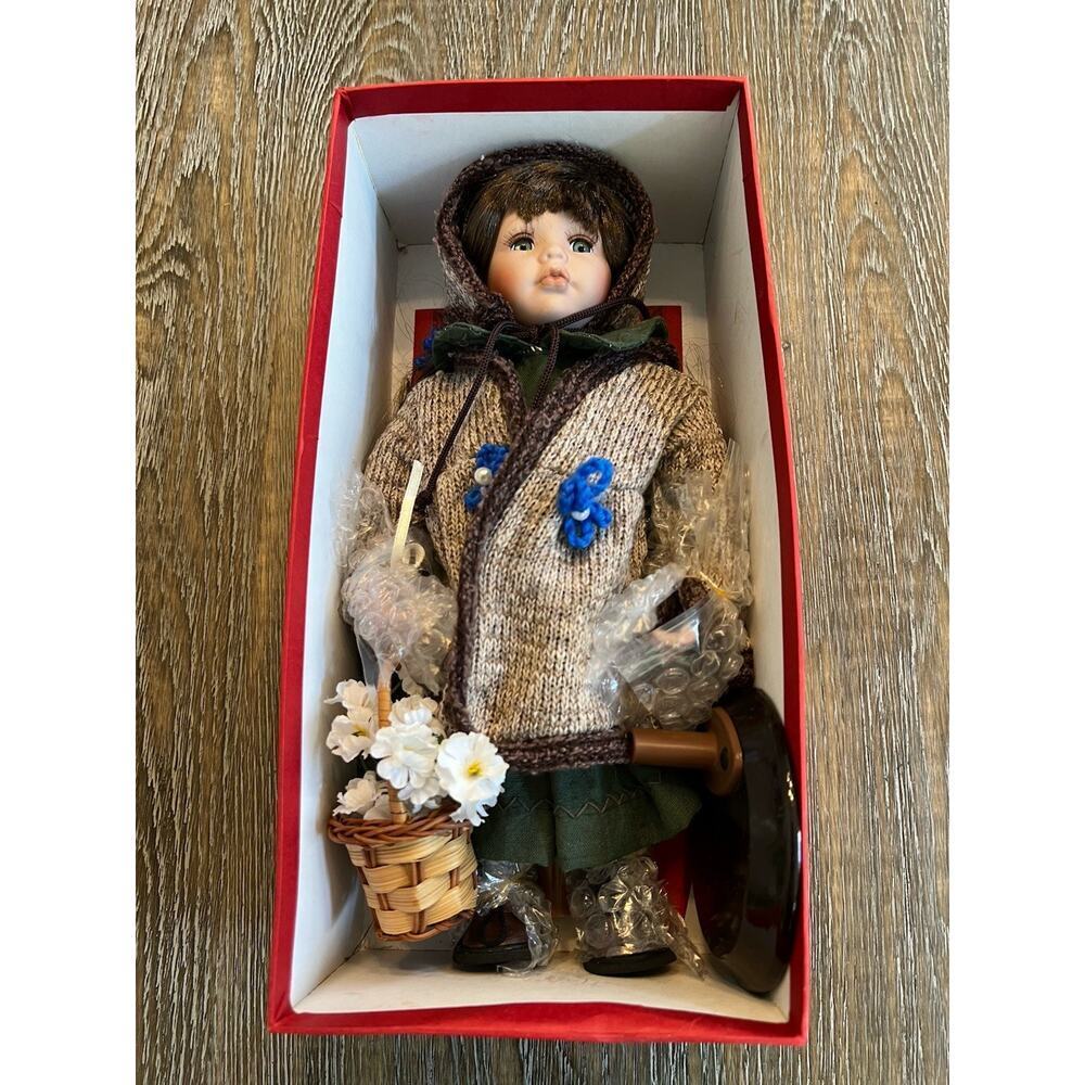 Vintage Porcelain Doll‎ Collector's